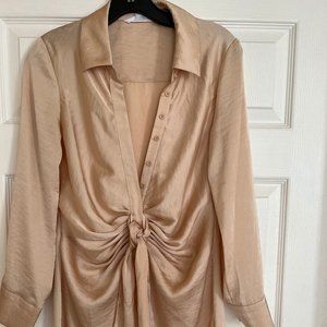 BB Dakota Tie Curious Dress